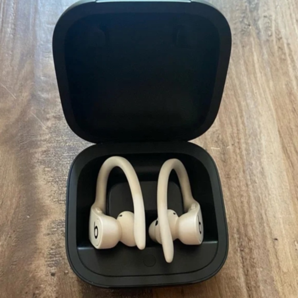 Beats Wireless Headphones